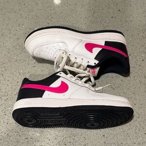 Nike Air Force 1 Kids White and Pink Sneakers